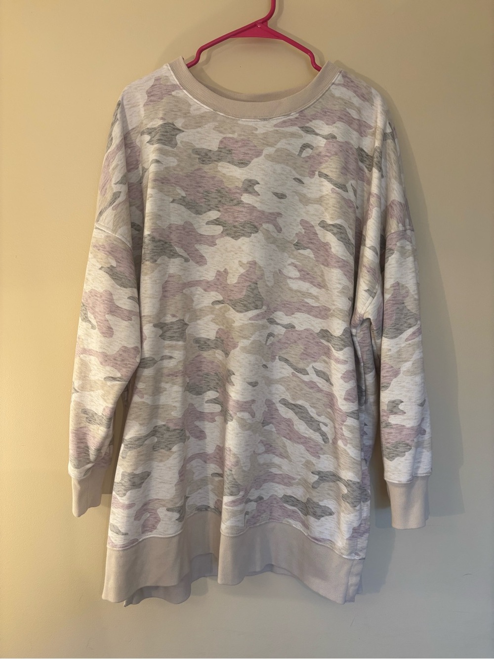 Relaxed Fit Camo-Print Sweater in Light Pink and Gray